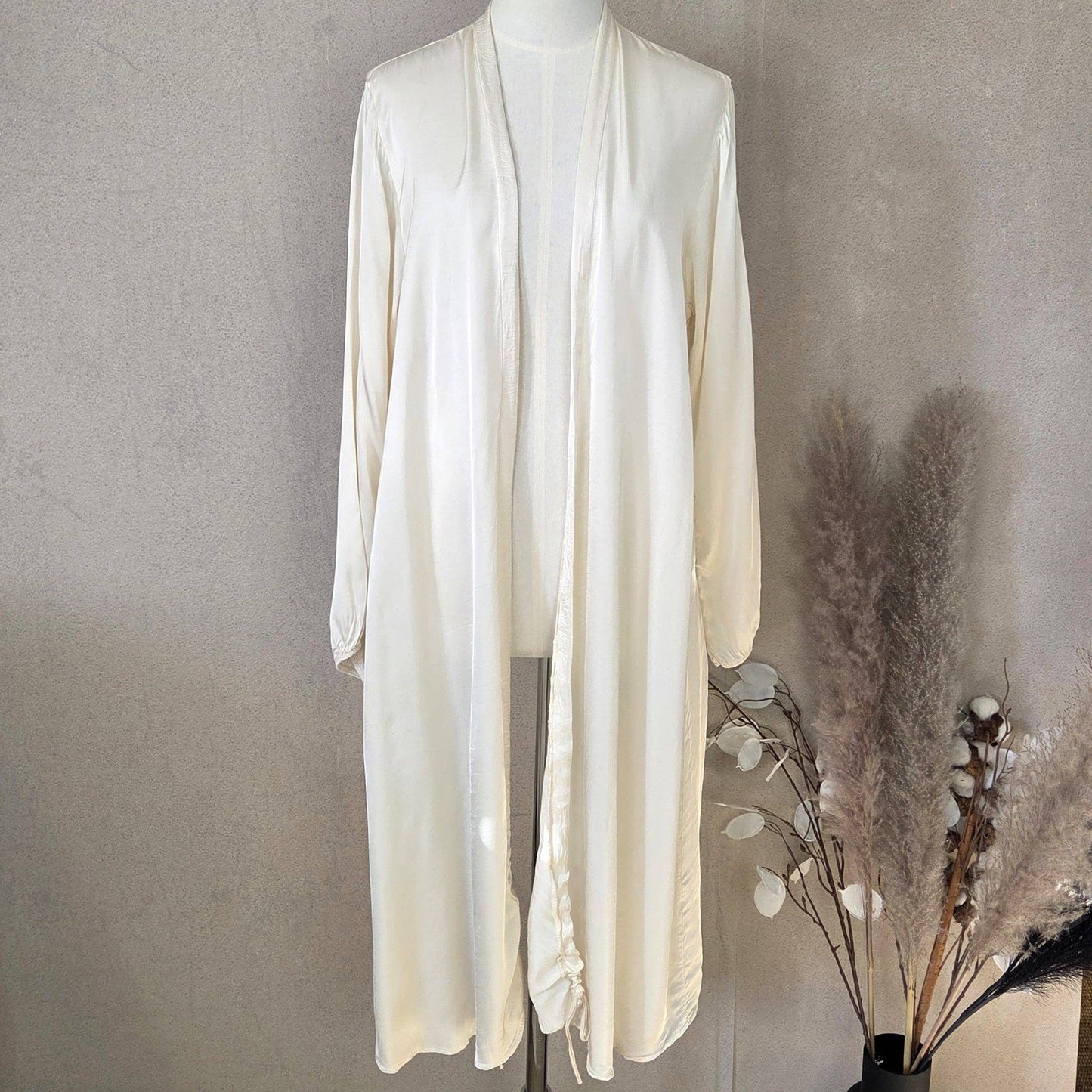 Silk blend hi lo kimono style overtop with drawstring front detail (M): Cream