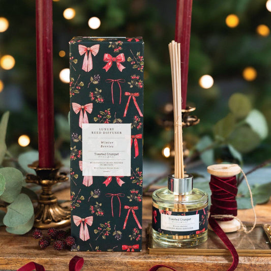 Toasted Crumpet - Winter Berries Diffuser (Bows & Berries)